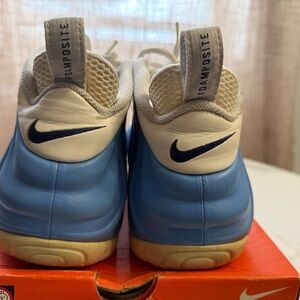 Nike Mens Blue and Cream Foamposite Sneakers with Navy Swoosh